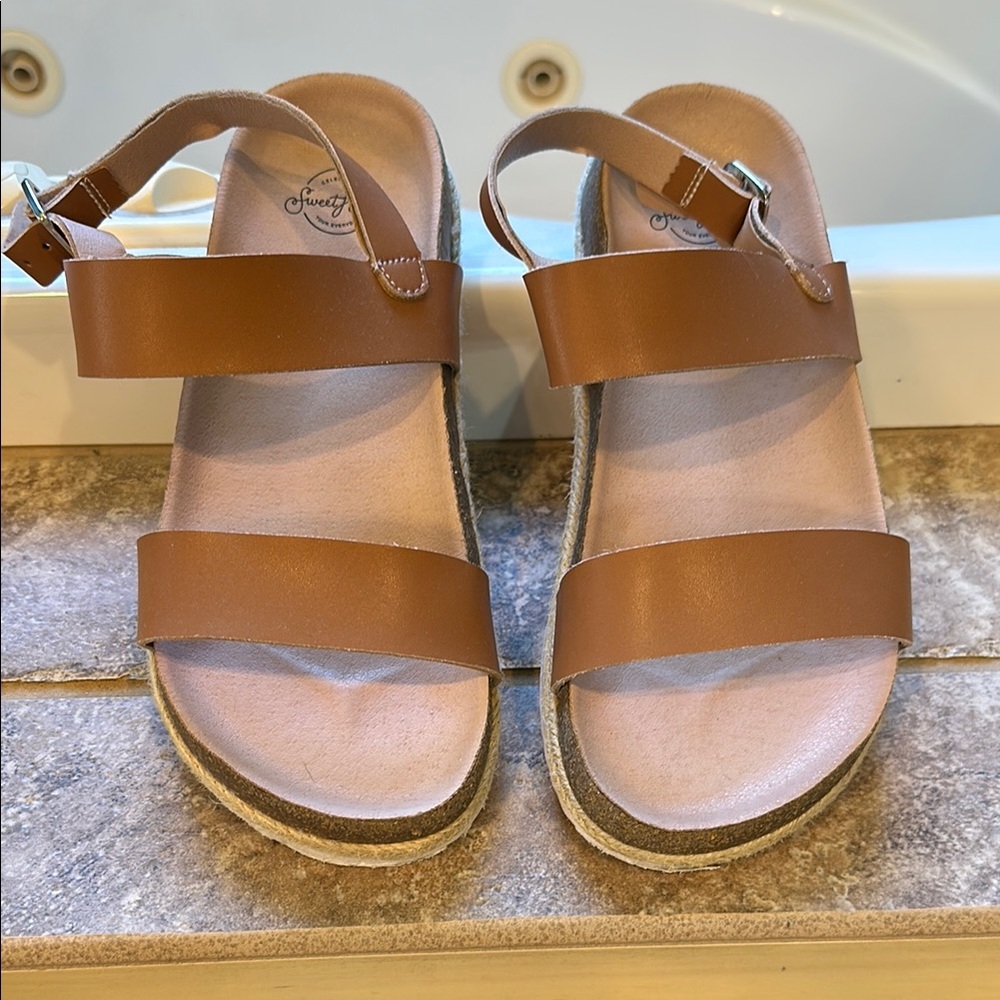 SweetHoney Brown Sandals